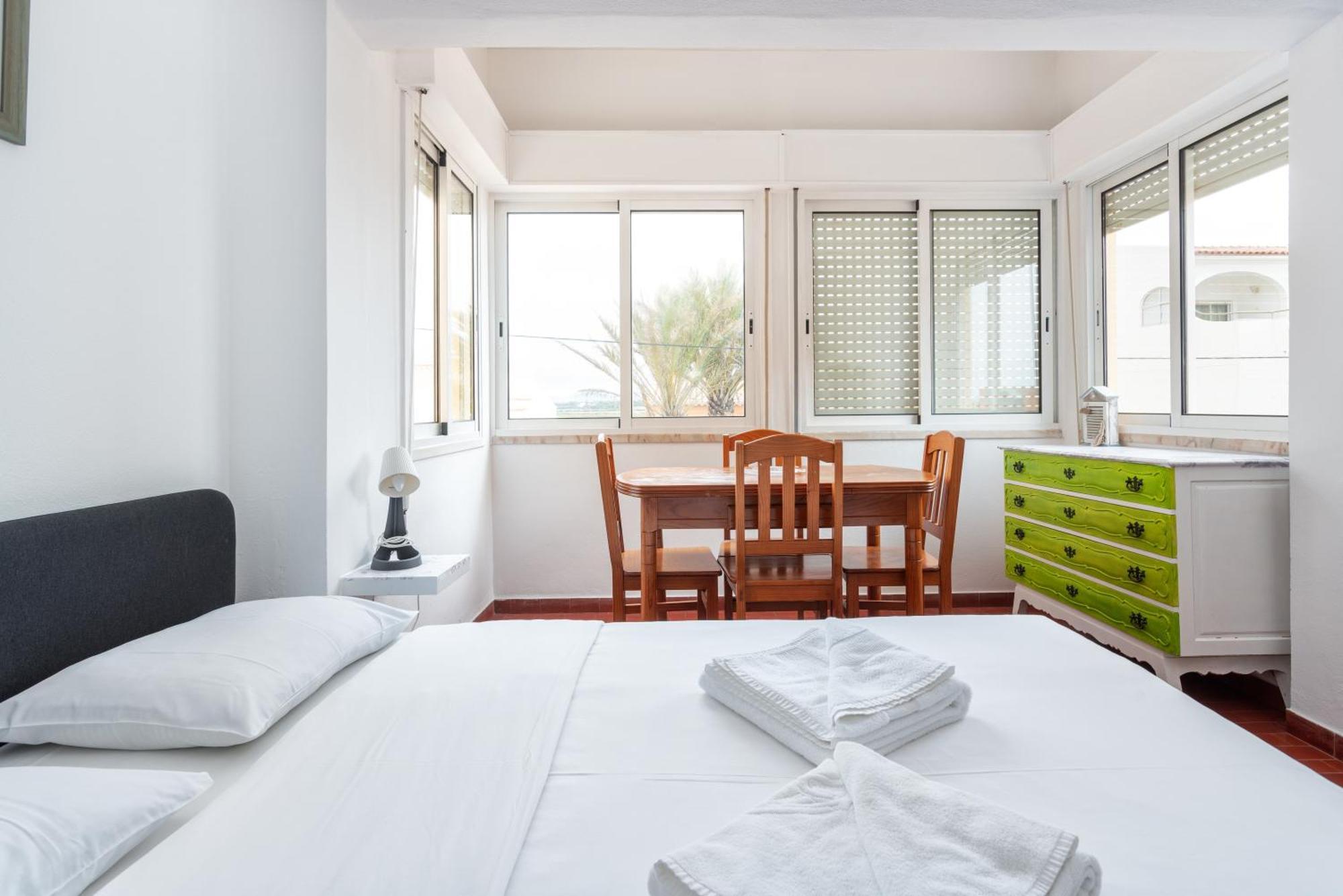 Blife Faro Beach Hostel & Rooms Eksteriør billede
